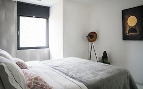 Blue Yvey Apartment